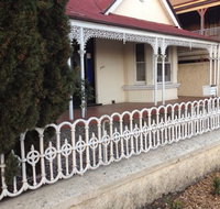 Heggaton artHouse Apartments - Tourism Canberra