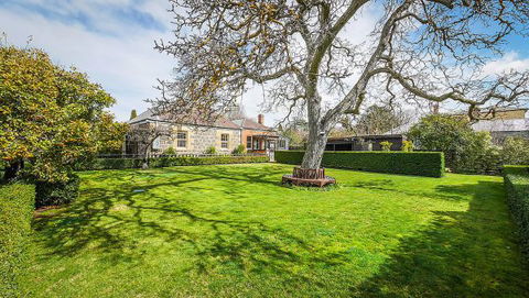 Kyneton Old Rectory - Tourism Canberra 0