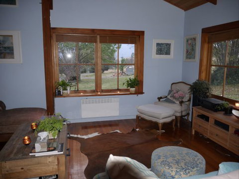 La Perrie Chalet Bed And Breakfast - Tourism Canberra 5