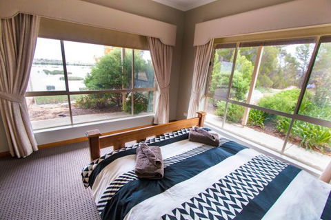 Limestone Ridge - Holiday House - Tourism Canberra 4