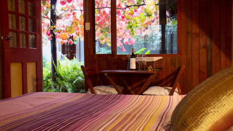 Red Poles Bed And Breakfast - Tourism Canberra 0
