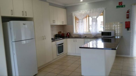 Numurkah Apartments - The Miekleljohn - Tourism Canberra 2