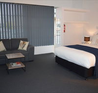 Penguin Seaside Motel - Tourism Canberra