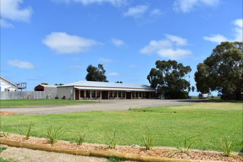 Port Albert Motel - Tourism Canberra 2