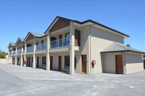 Renmark Holiday Apartments - Tourism Canberra 1