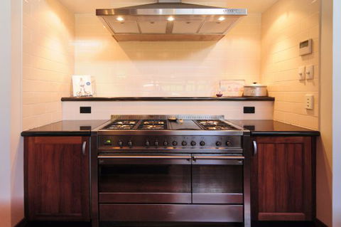 Reign Manor And Coach House - Tourism Canberra 3