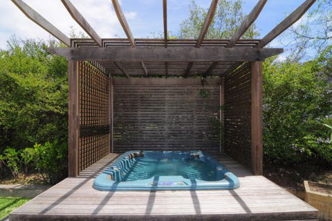 Reign Manor And Coach House - Tourism Canberra 7