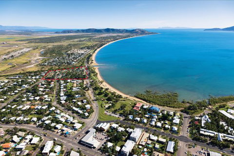 BIG 4 Rowes Bay Beachfront Holiday Park - Tourism Canberra 0