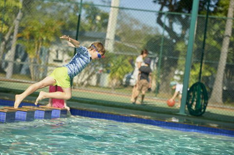 BIG 4 Rowes Bay Beachfront Holiday Park - Tourism Canberra 2