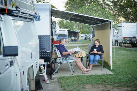 BIG 4 Rowes Bay Beachfront Holiday Park - Tourism Canberra 3