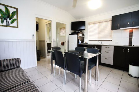 BIG 4 Rowes Bay Beachfront Holiday Park - Tourism Canberra 8