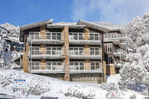 Ropers Alpine Apartments - Tourism Canberra 0