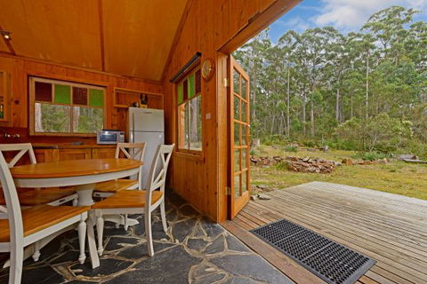 Saintys Creek Cottage - Tourism Canberra 4
