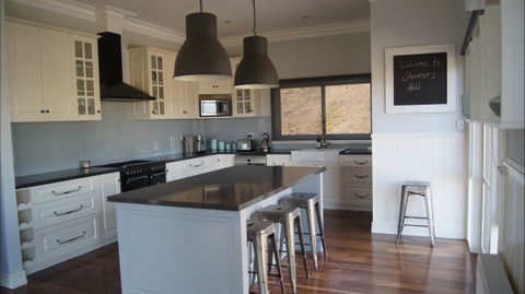 Shearer's Hill - Luxury Farm Stay - Tourism Canberra 2