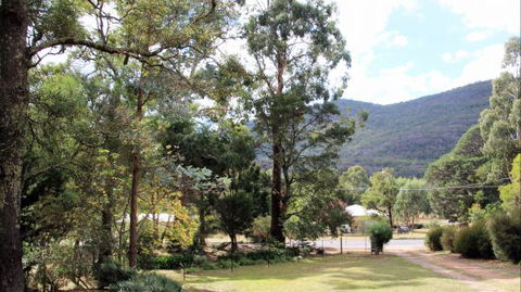 Sundial Holiday Apartments - Tourism Canberra 6