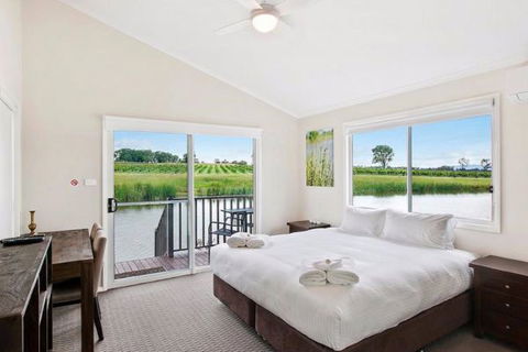 The Lakehouse At 201 - Tourism Canberra 0