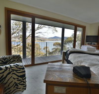 The Point Jindabyne - Tourism Canberra