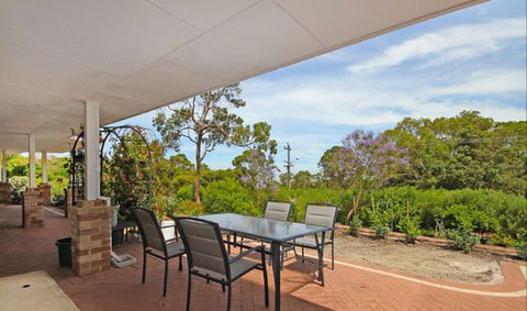The Good Life B And B - Tourism Canberra 0