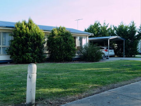 Woodbyne Resort - Tourism Canberra 0