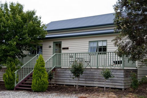 Wood Duck Cottages - Tourism Canberra 0