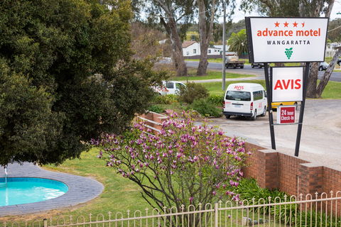 Advance Motel - Tourism Canberra 9