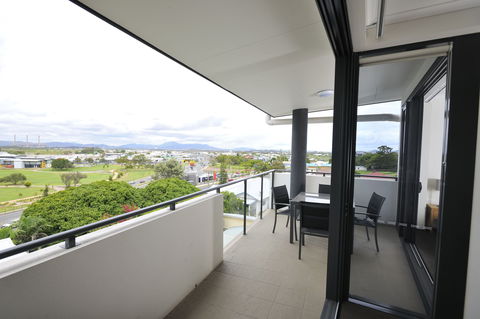 Apartments G60 Gladstone, Managed By Metro Hotels - Tourism Canberra 3