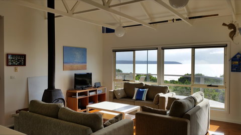 Beachcomber - Tourism Canberra 2