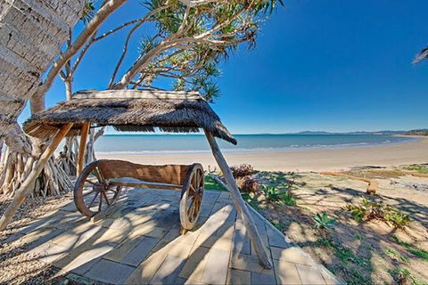 Beachfront Zilzie Holiday Home And Cottage - Tourism Canberra 6