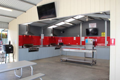 Ceduna Foreshore Caravan Park - Tourism Canberra 4