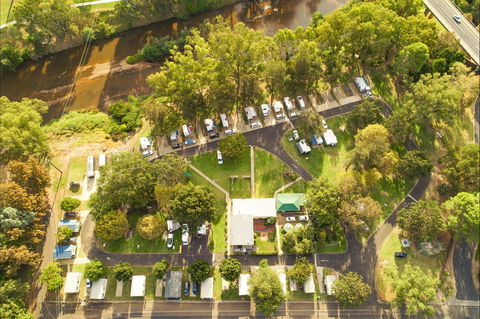 Cowra Van Park - Tourism Canberra 0