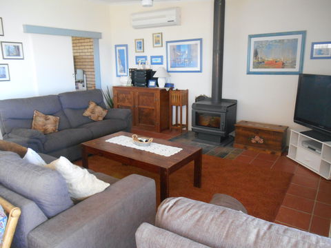 Edith's - Tourism Canberra 4