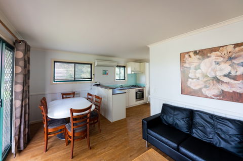 Eildon Riverside Holiday Park - Tourism Canberra 3
