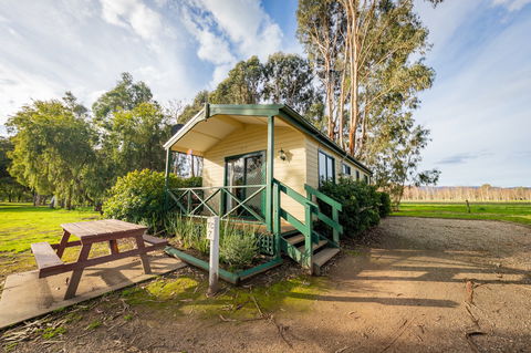 Eildon Riverside Holiday Park - Tourism Canberra 4