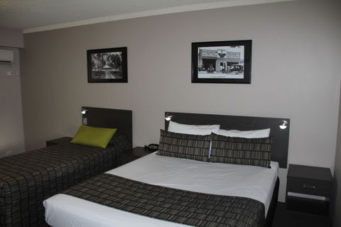 Galaxy Motel - Tourism Canberra 2