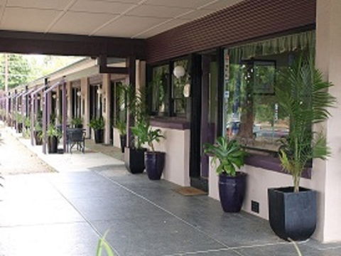 Gundagai Motel - Tourism Canberra 1