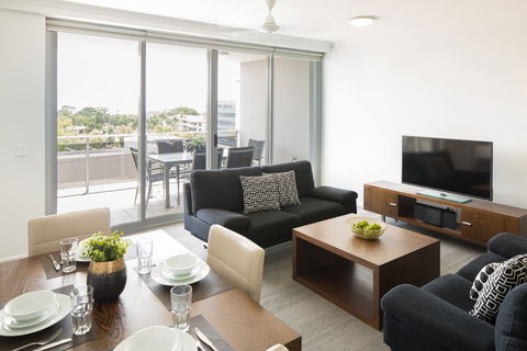 H20 Apartments - Tourism Canberra 0