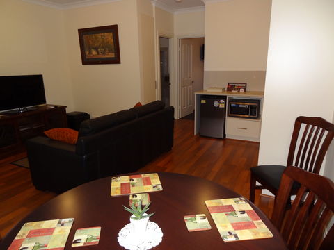 Hahndorf Oak Tree Cottages - Tourism Canberra 4