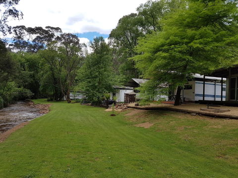 Harrietville Cabins And Caravan Park - Tourism Canberra 6