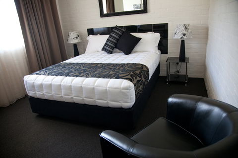 Heritage River Motor Inn - Tourism Canberra 1