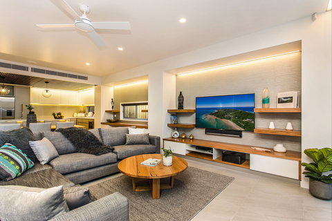 KoKo's Beach Houses Two - Tourism Canberra 2