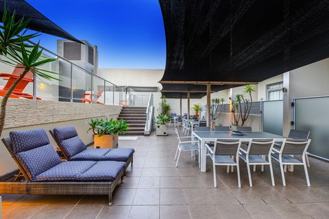 Mercure Centro Hotel Port Macquarie - Tourism Canberra 4