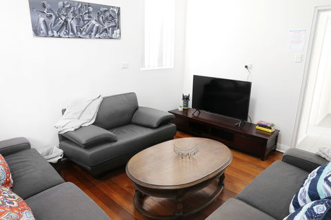 Myola Coogee Accommodation - Tourism Canberra 5
