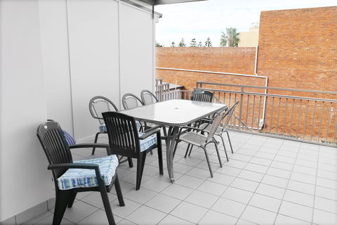 Myola Coogee Accommodation - Tourism Canberra 7