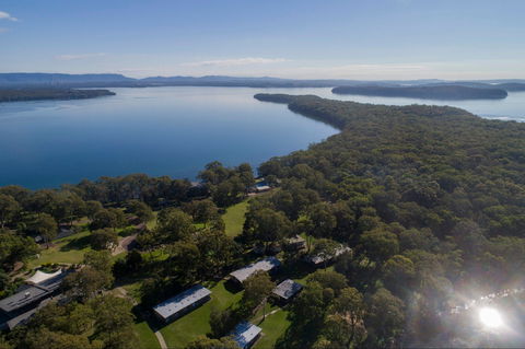 Point Wolstoncroft Sport And Recreation Centre - Tourism Canberra 0