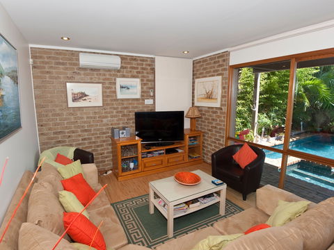Seacove On The Beach - Tourism Canberra 3
