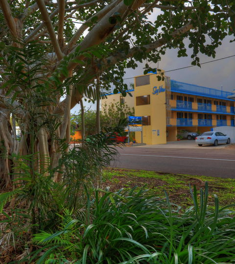 Sky View Units - Tourism Canberra 6