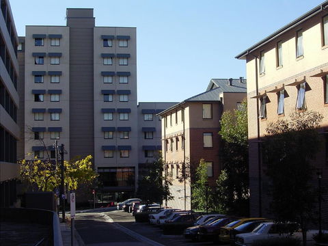 Sydney University Village - Tourism Canberra 4