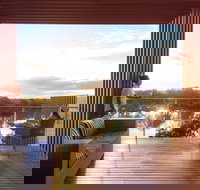 The Frames - Luxury Riverland Accommodation - Tourism Canberra