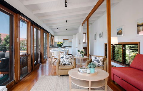 The Loft House At Coalcliff - Tourism Canberra 8