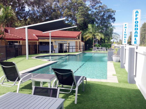 Yamba Motor Inn - Tourism Canberra 0